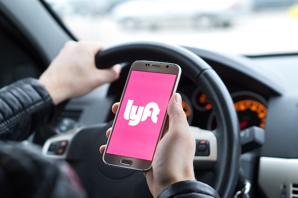 lyft-driver-accident-in-downtown-chicago